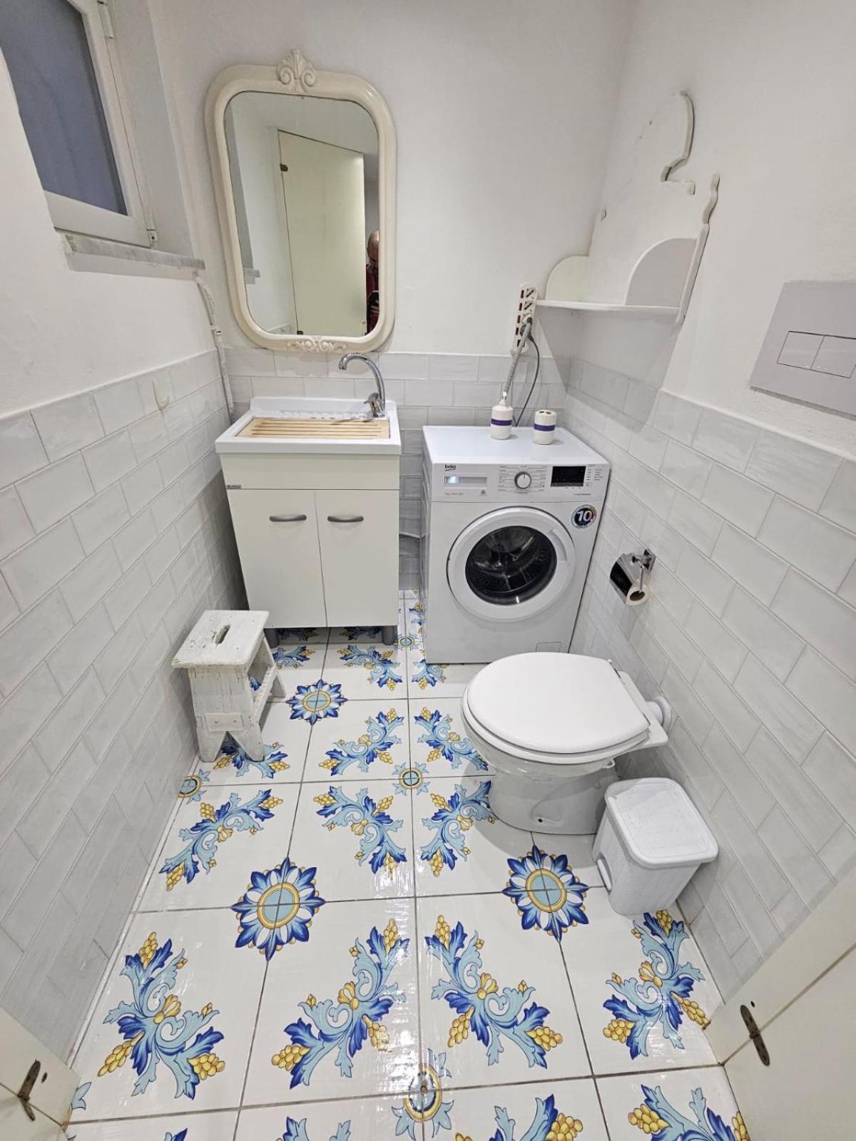 Suite And Relax Tina A 2 Passi Dal Centro E Al Foro Italico 巴勒莫 外观 照片