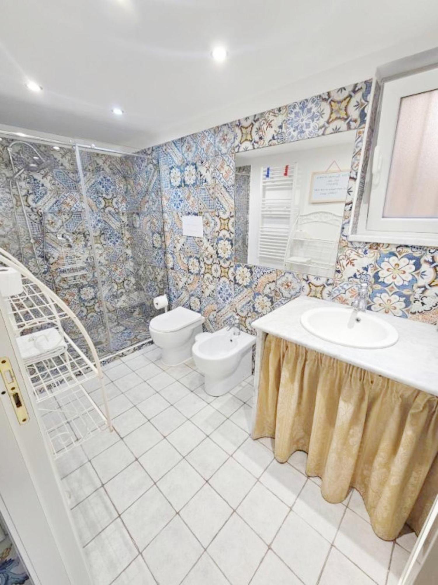 Suite And Relax Tina A 2 Passi Dal Centro E Al Foro Italico 巴勒莫 外观 照片